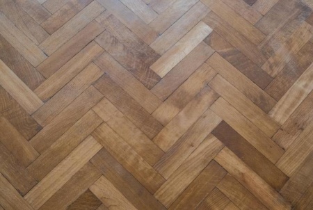Le parquet à Saint-Laurent-de-Cognac, un choix durable et esthétique