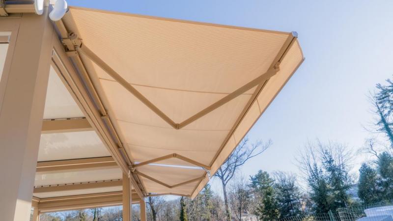 Optimisez votre habitat avec la pose de stores &agrave; Saint-Laurent-de-Cognac